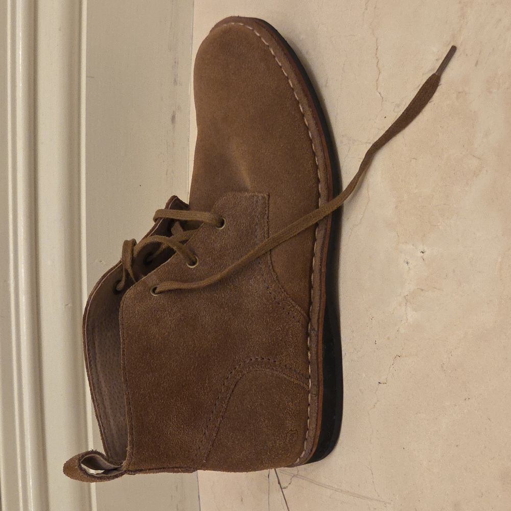 BRAND NEW MEN'S BEIGE SUEDE ANDREW MARC CHUKKA BOOTS BOOTIES SHOES SZ 8.5 $249 - Picture 2 of 8